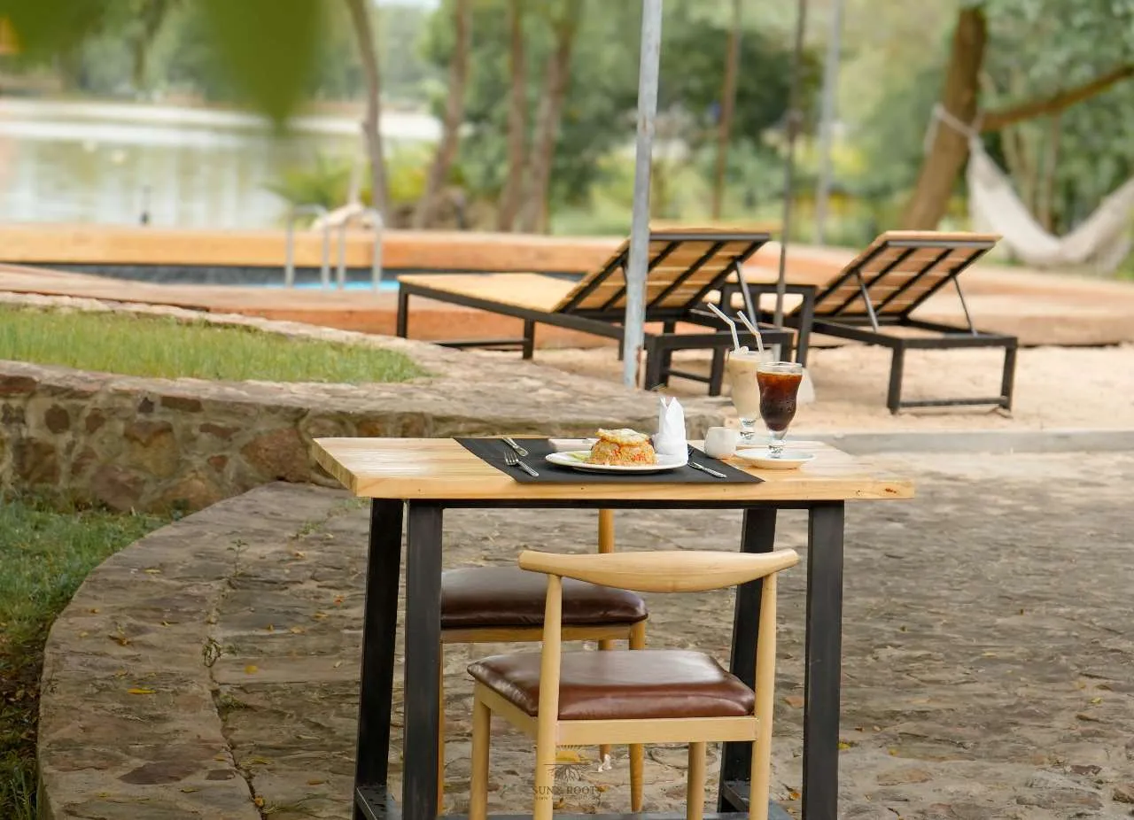 SUN & ROOTS LODGE KAMPOT