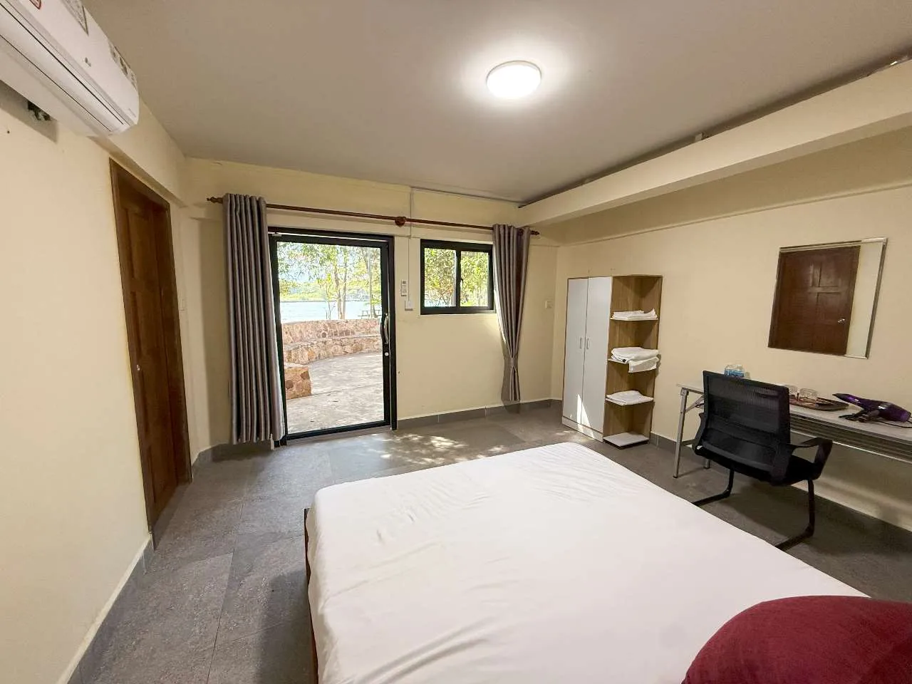 Standard Double Lake View