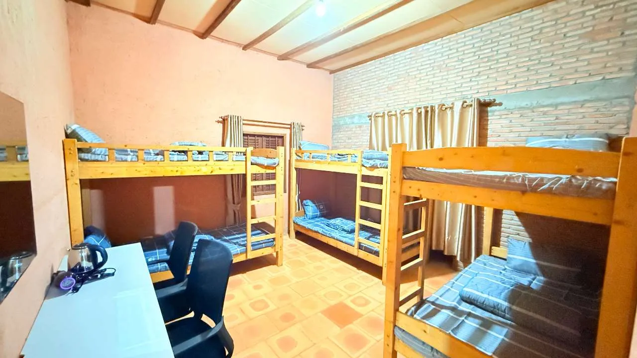 Female 6 Dormitory share bathroom with AC 1